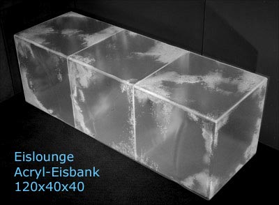 Eismöbel aus Kunsteis, Eishocker, Eiswuerfel, Sitzwürfel